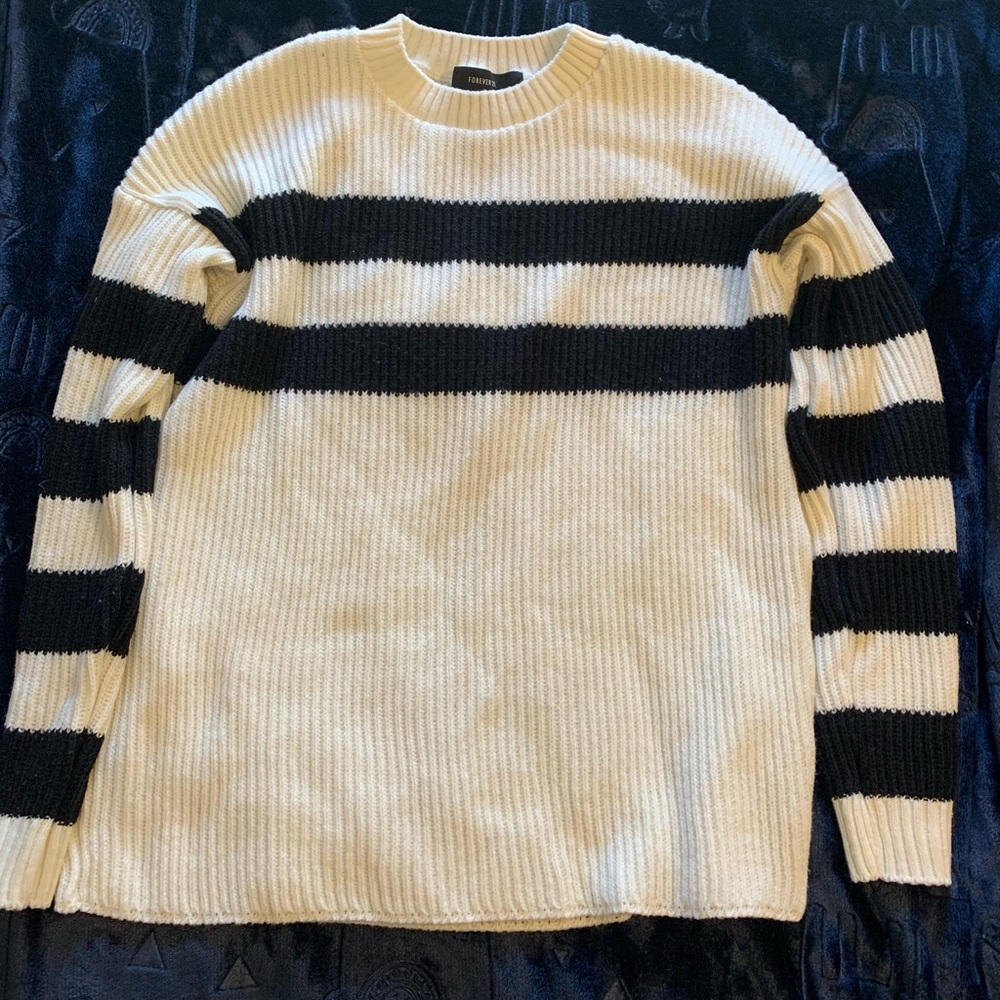 Cozy lounge sweater!
